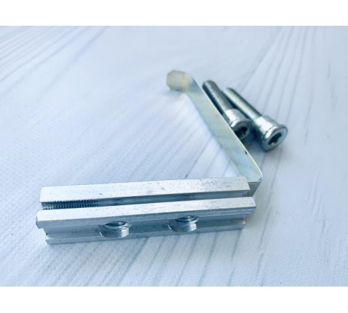 Крепление для накладной двухкрылой петли Joker на "холодный" алюминиевый профиль